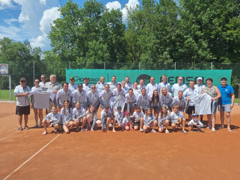 Trainingsanzüge-WA0007